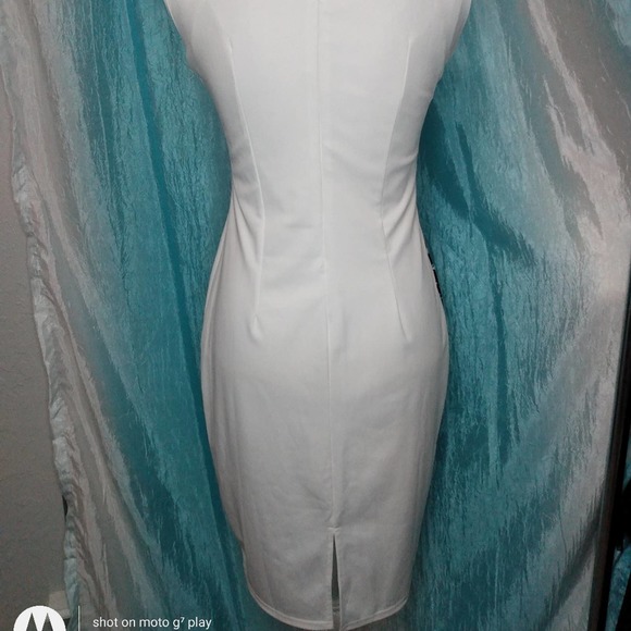 Sleeveless black & white sheath dress - Picture 2 of 8